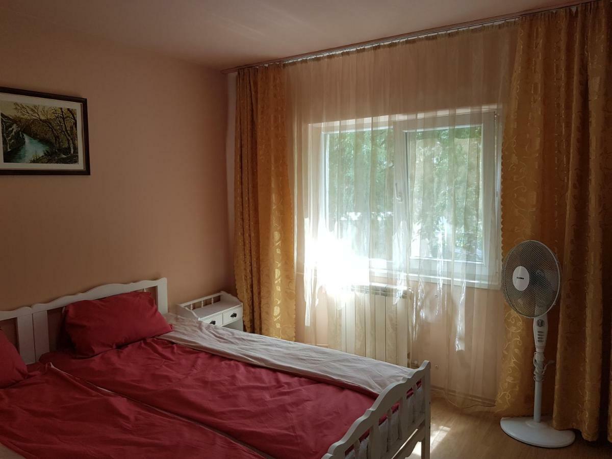 Apartament Aura Leilighet Oradea Eksteriør bilde