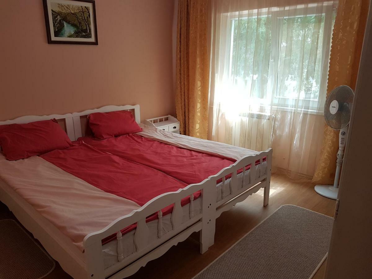 Apartament Aura Leilighet Oradea Eksteriør bilde