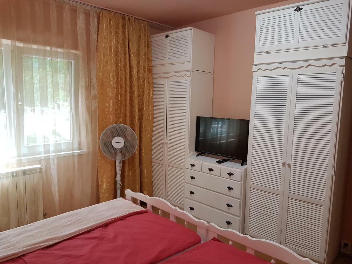 Apartament Aura Leilighet Oradea Eksteriør bilde